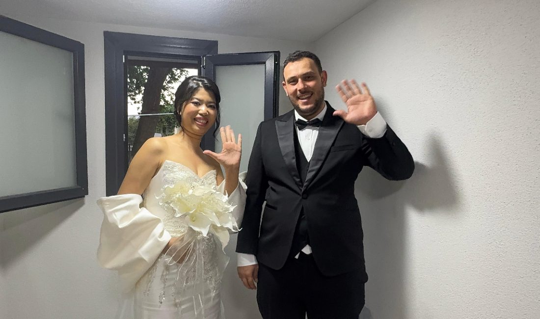 Bulgaristan'da üniversitede okurken tanışıp aşık olduktan sonra nikah kıyan Sakaryalı