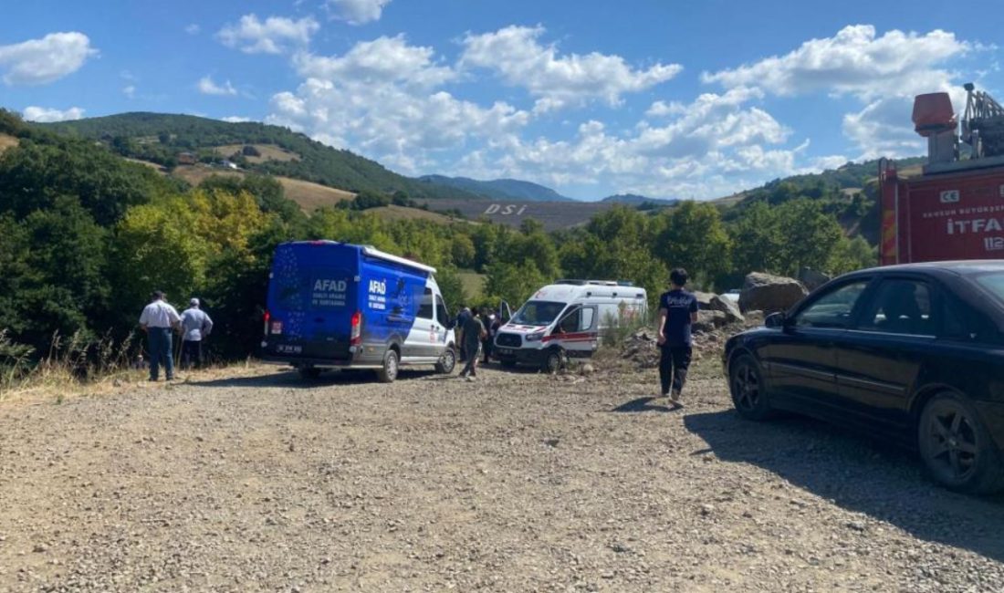 Samsun'da serinlemek için dere yatağındaki gölete giren 2 genç boğularak