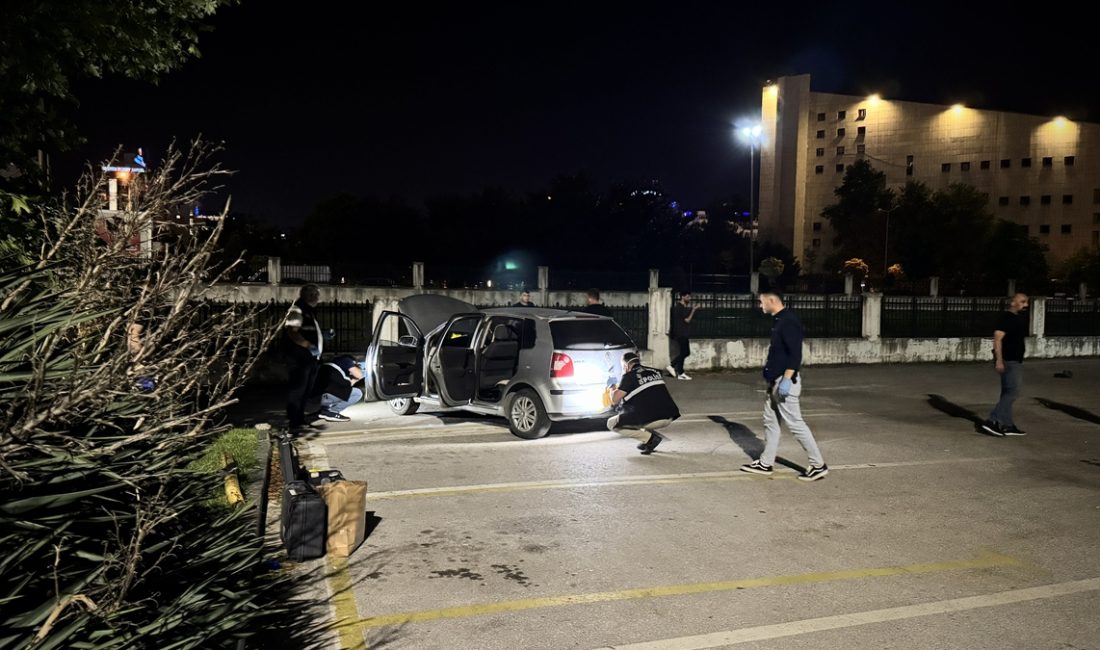 Samsun'da çıkan arbedede arabayla üzerinden geçilen kişi kaldırıldığı hastanede ömrünü