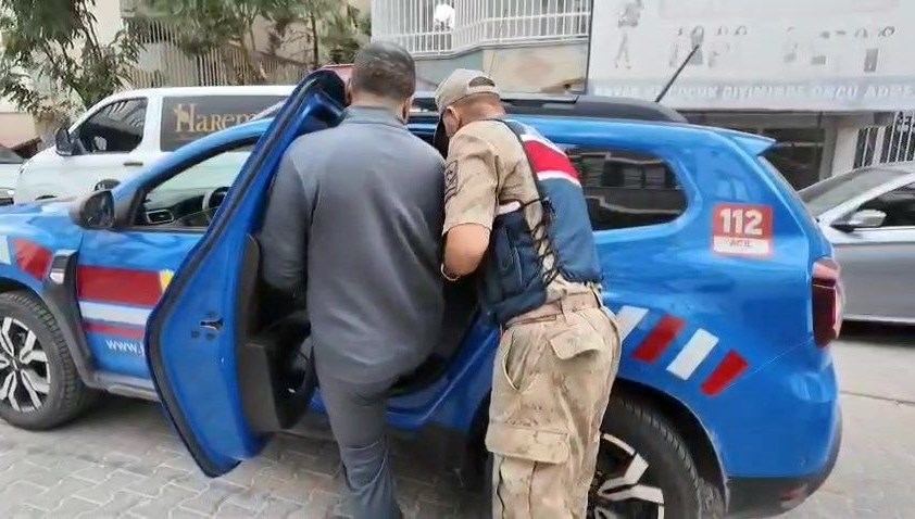 Şanlıurfa merkezli iki vilayette, terör örgütü DAEŞ'e mali dayanak sağlayanlara