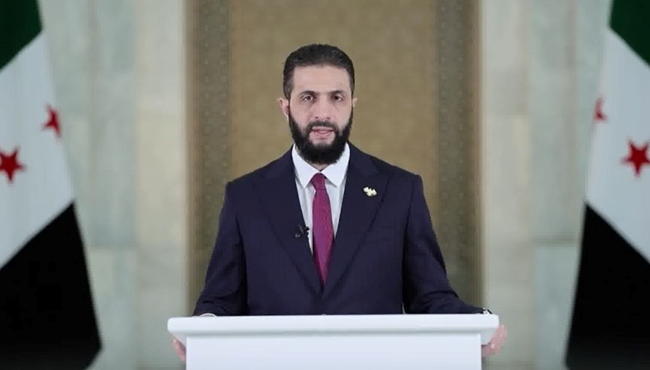 İsrail medyası Suriye Cumhurbaşkanı Ahmed Şara'ya 7 ay içinde 3