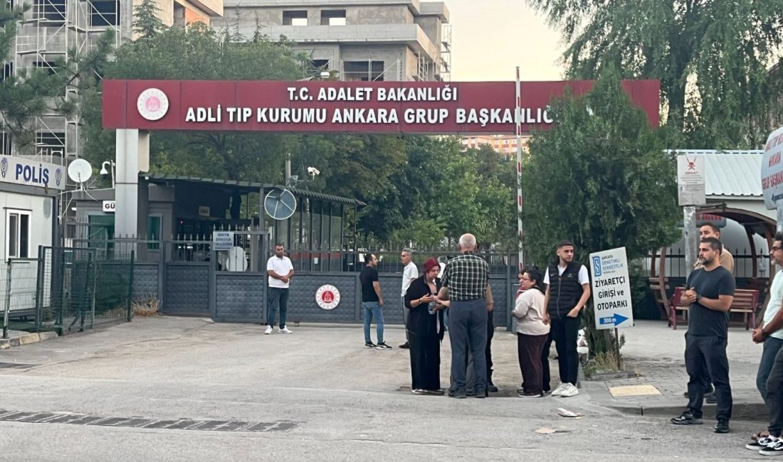 Eskişehir'deki orman yangınında hayatını kaybeden orman personelleri ve AKUT gönüllülerinin