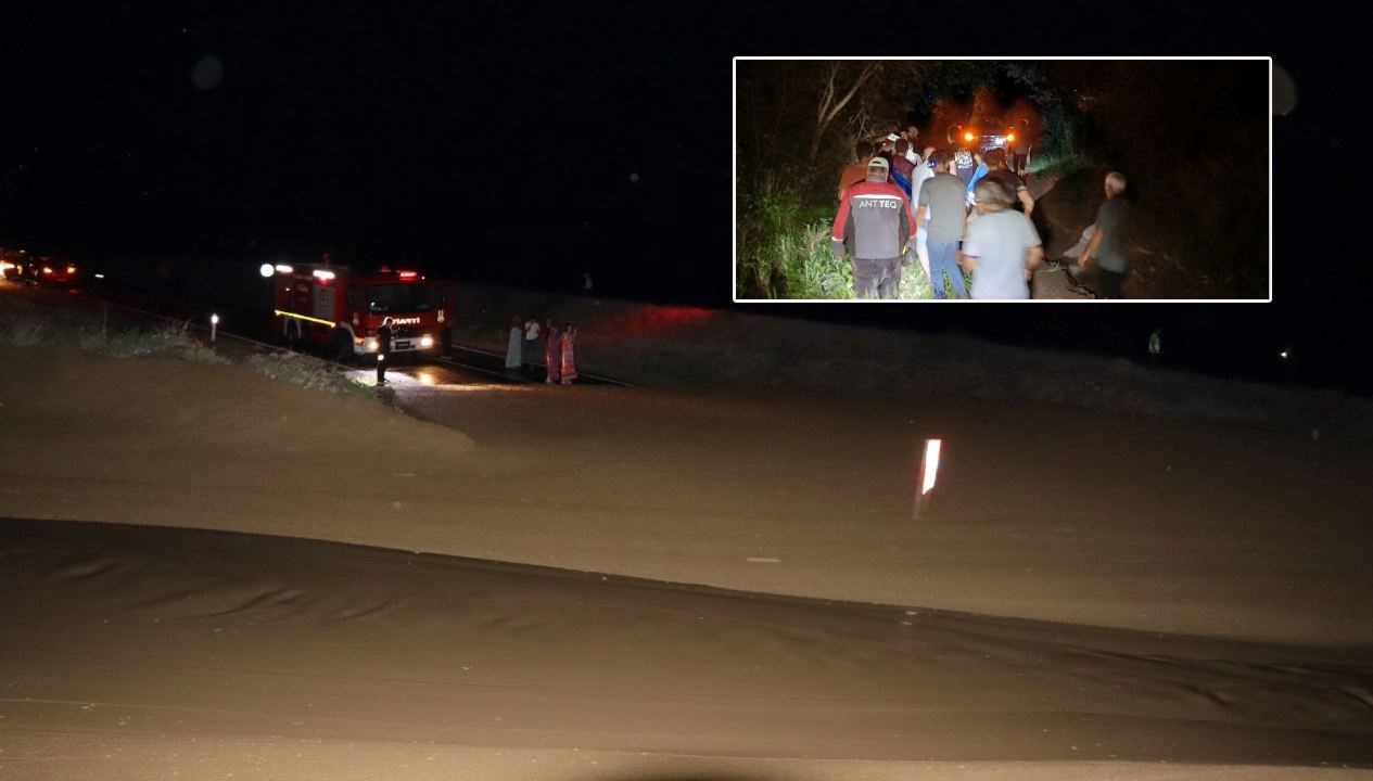 Erzurum Oltu'da akşam saatlerinde tesirli olan sağanak yağış sele dönüştü.