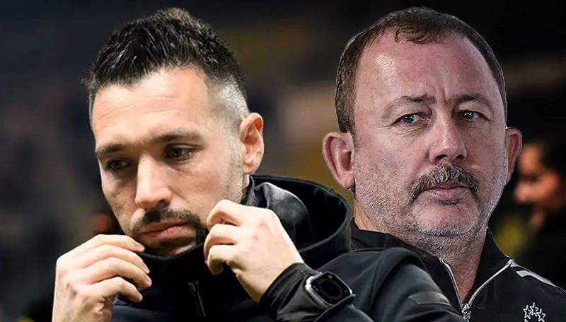 Ajax'tan ayrılan Francesco Farioli yeni ekibine imzayı attı ve akıllara