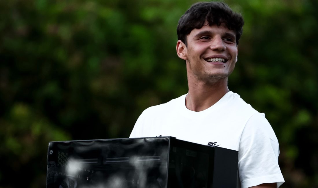 Portekiz takımı Sporting Lisbon'un Algarve’deki dönem öncesi kampına katılan Eduardo