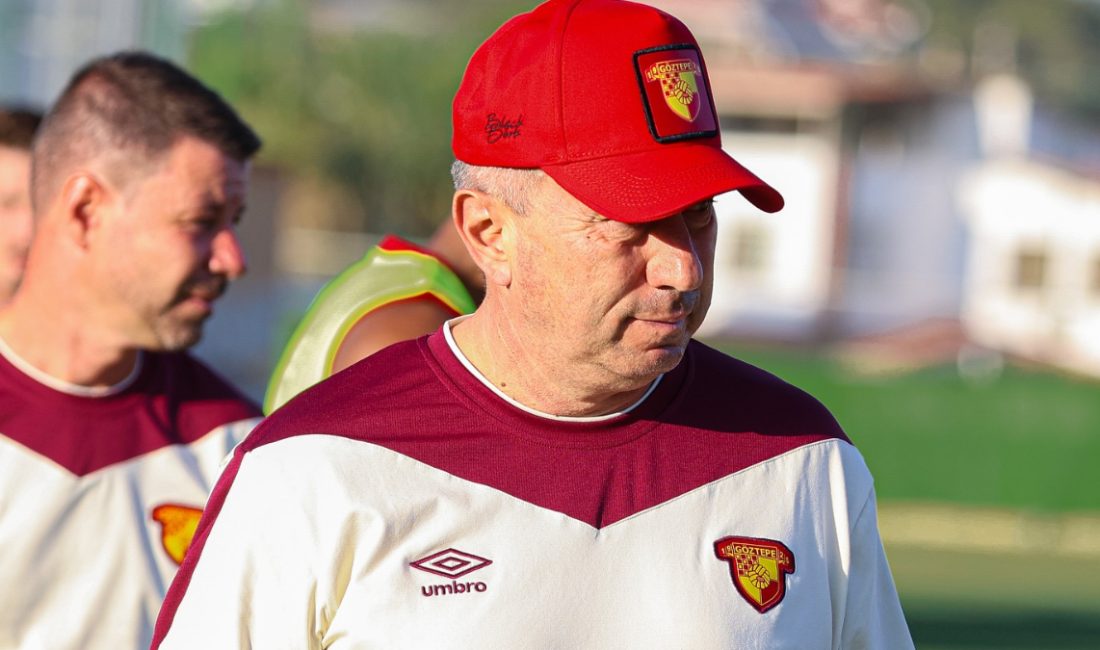 Göztepe Teknik Yöneticisi Stanimir Stoilov, "Transfer siyasetimiz daha çok genç