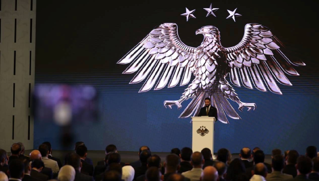 61 yıllık Baas rejiminin devrilmesinin akabinde yine inşa sürecinde olan