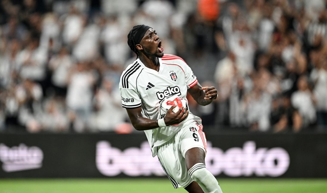 Beşiktaş'ın yeni golcüsü Tammy Abraham, 4-2 kaybettikleri Shakhtar Donetsk maçının