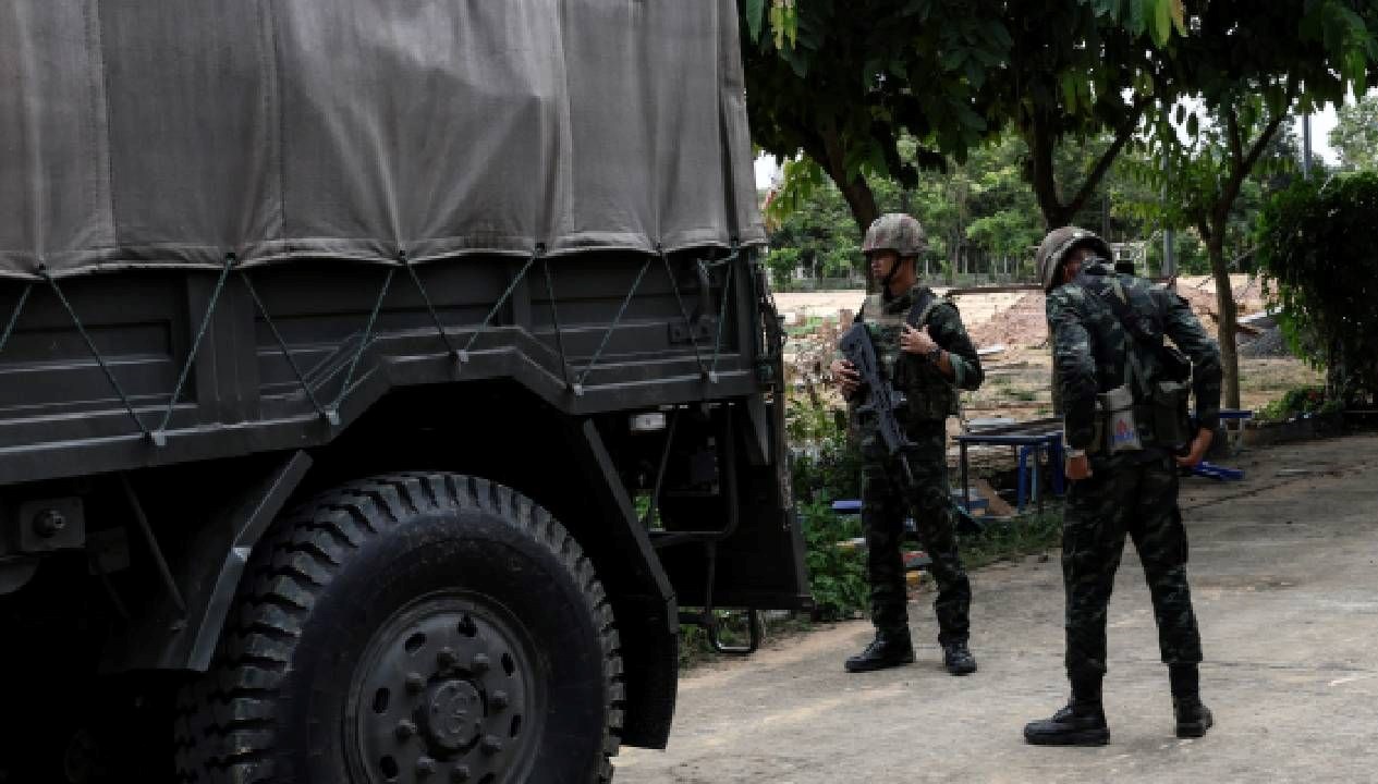 Tayland-Kamboçya hududunda çatışmalar devam ediyor. Tayland'da 15 Kamboçya'da 1 kişi