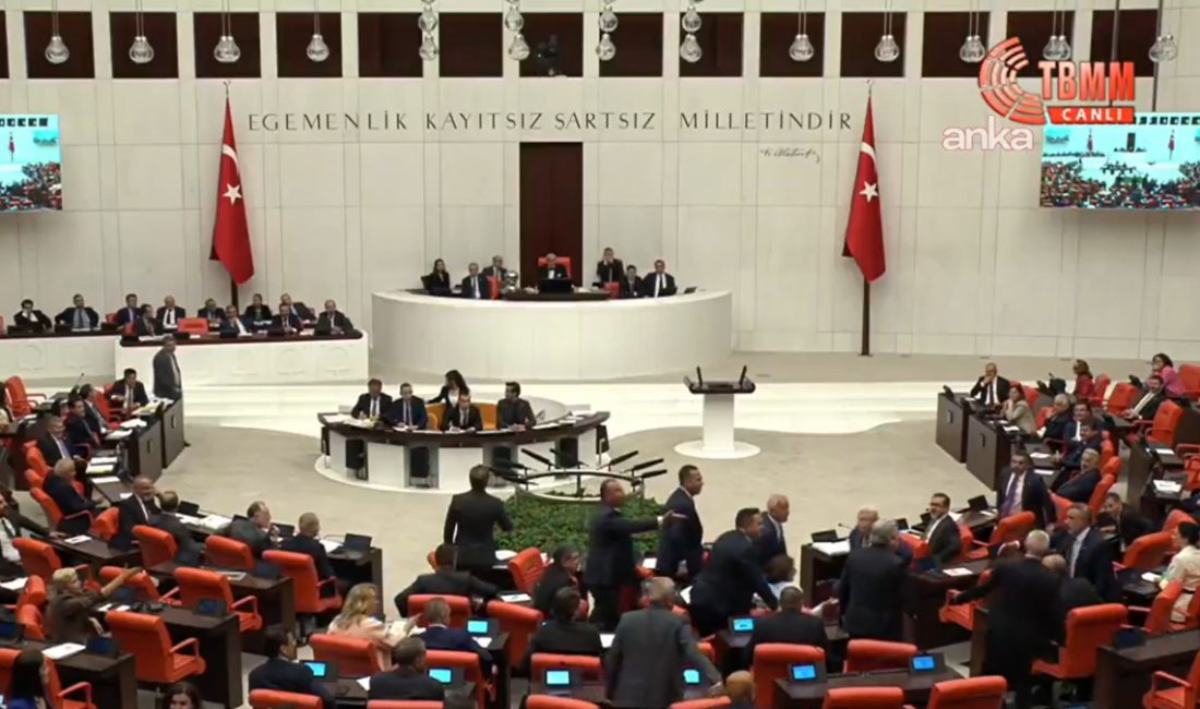 LGS'deki şaibe savlarının tartışıldığı Meclis'te CHP'li Ali Uzman Başarır'ın konuşmasına