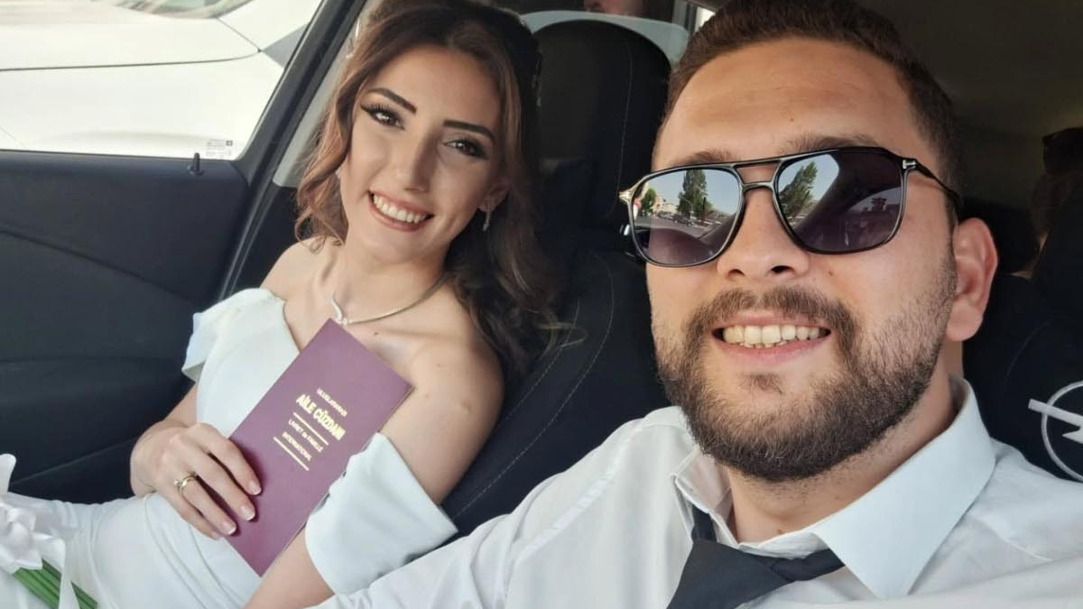 Çorlu ilçesinde, şerit ihlali yapan süt kamyonunun çarptığı arabasında 3