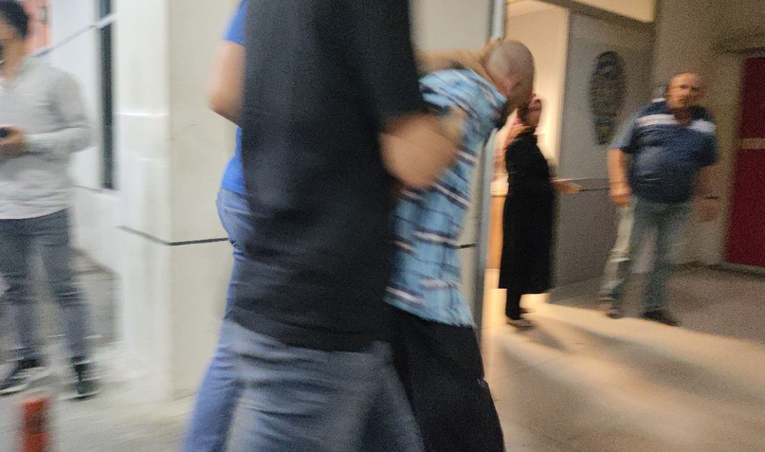 Tekirdağ’ın Çerkezköy ilçesinde, gece devriyesi sırasında kimlik sormak isteyen gece
