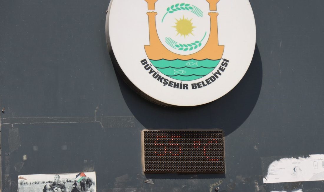 Türkiye, Afrika sıcaklarının tesirinde. Sıcaklığın en yüksek ölçüldüğü kentlerden biri
