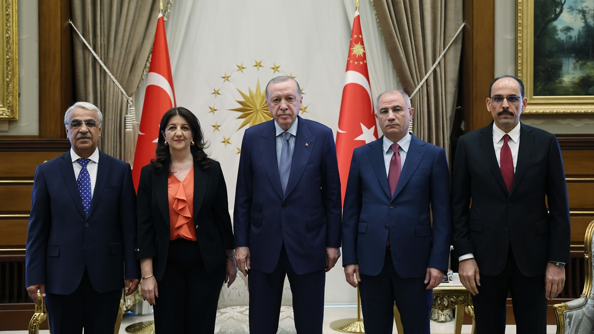 Cumhurbaşkanı Erdoğan, evvelki gün İmralı’dan dönen DEM Parti heyeti ile