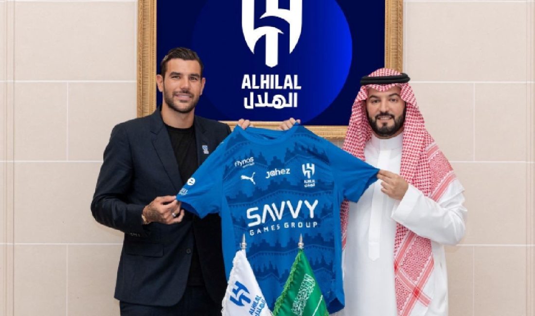 Suudi Arabistan takımı Al Hilal, Milan'ın 27 yaşındaki sol bek