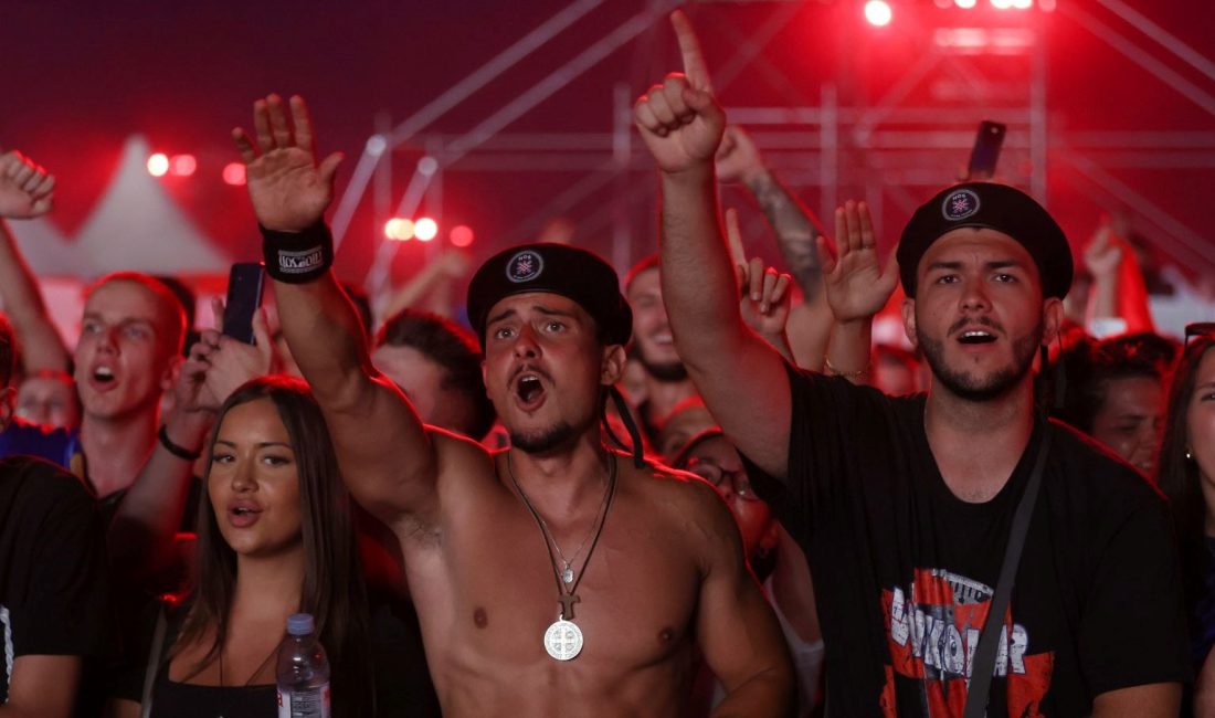 Organizatörler Marko Perkovic'in Hırvatistan'ın başşehri Zagreb'deki konserine 500 bin kişinin