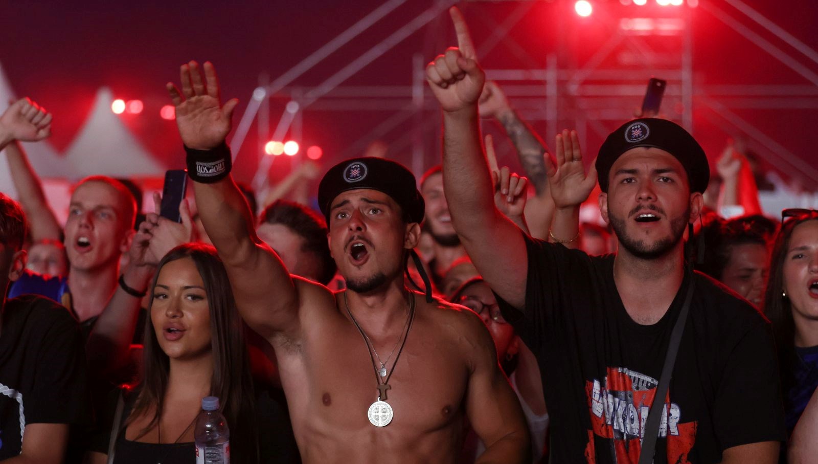 Organizatörler Marko Perkovic'in Hırvatistan'ın başşehri Zagreb'deki konserine 500 bin kişinin