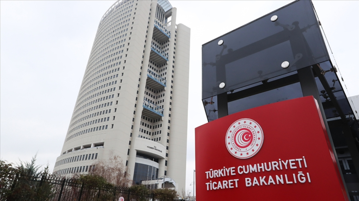 Ticaret Bakanlığı Gümrükler Muhafaza Ekipleri Sabiha Gökçen Havalimanı’nda ve Habur