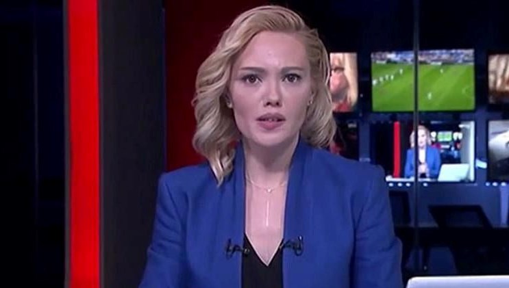 Tijen Karaş, toplumsal medya kullanıcıları tarafından merak edilen ve araştırılan