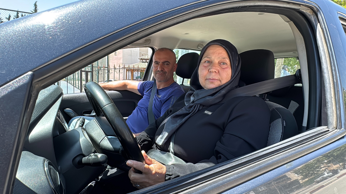 Tokat'ta yaşayan Hülya Sungur, ehliyet için başvurduğu imtihanda iki kere