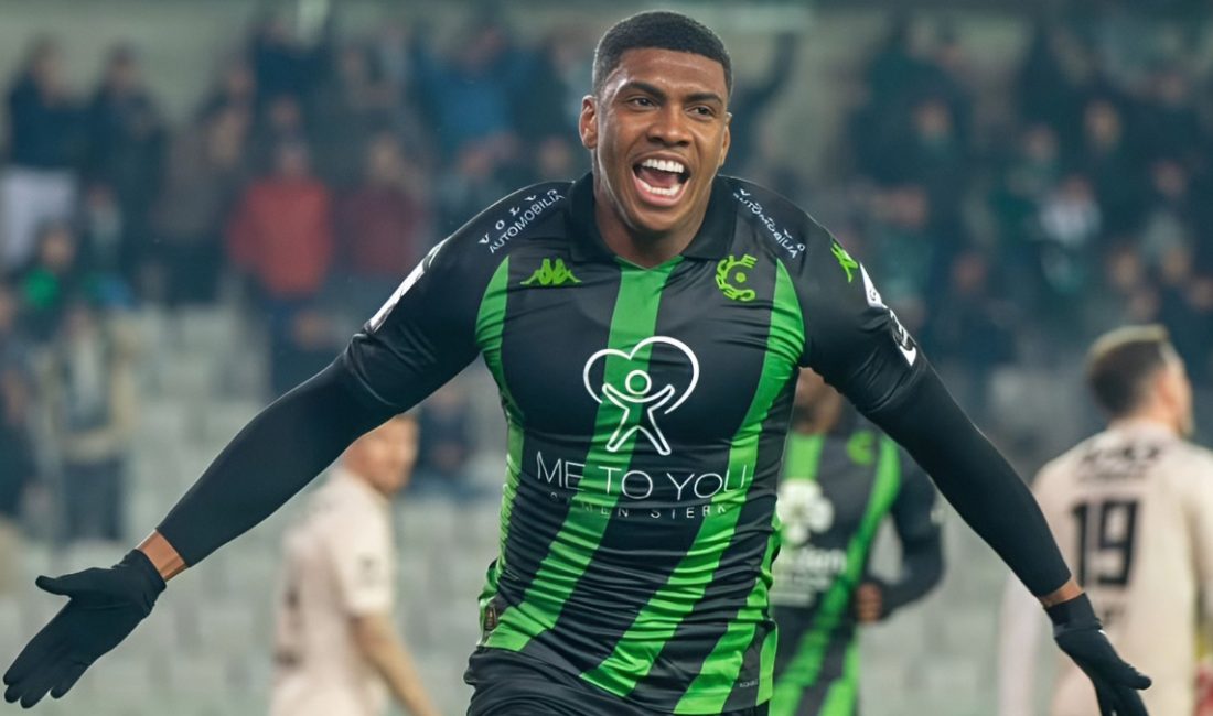 Trabzonspor, Cercle forması giyen 21 yaşındaki Brezilyalı santrfor Felipe Augusto'nun