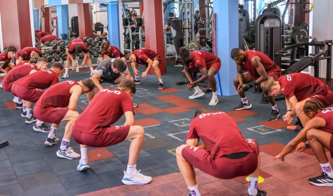Yeni dönem hazırlıklarını sürdüren Trabzonspor, çalışmalarına bugün sabah yaptığı idmanla