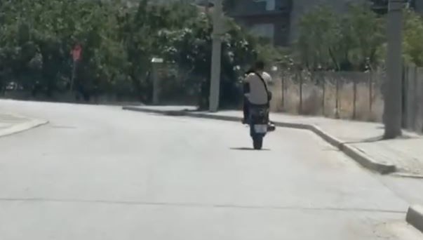 Denizli'de akrobatik hareketler yaparak trafiğe tehlikeye atan motosiklet şoförüne, emniyet