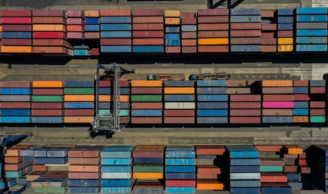Türkiye'nin komşularına ihracatı yılın birinci yarısında 13,3 milyar dolara ulaştı.