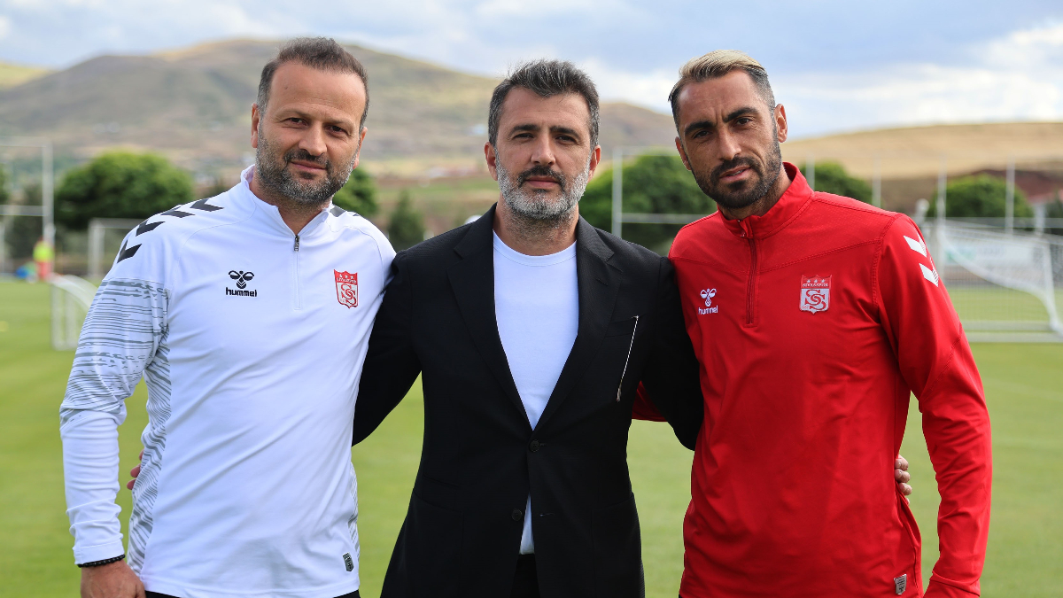 Sivasspor’un grup kaptanı Uğur Çiftçi, geçen dönem taraftarla yaşadığı tartışma