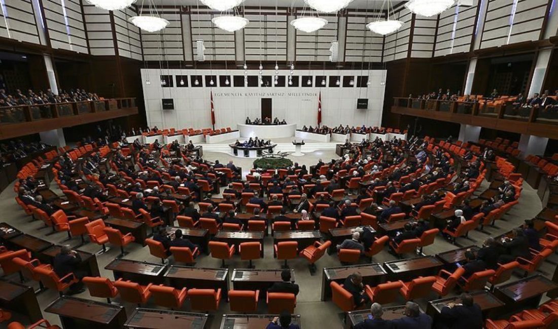 Türkiye Büyük Millet Meclisi'nin 28. devri boyunca milletvekilleri Meclis Başkanlığı,