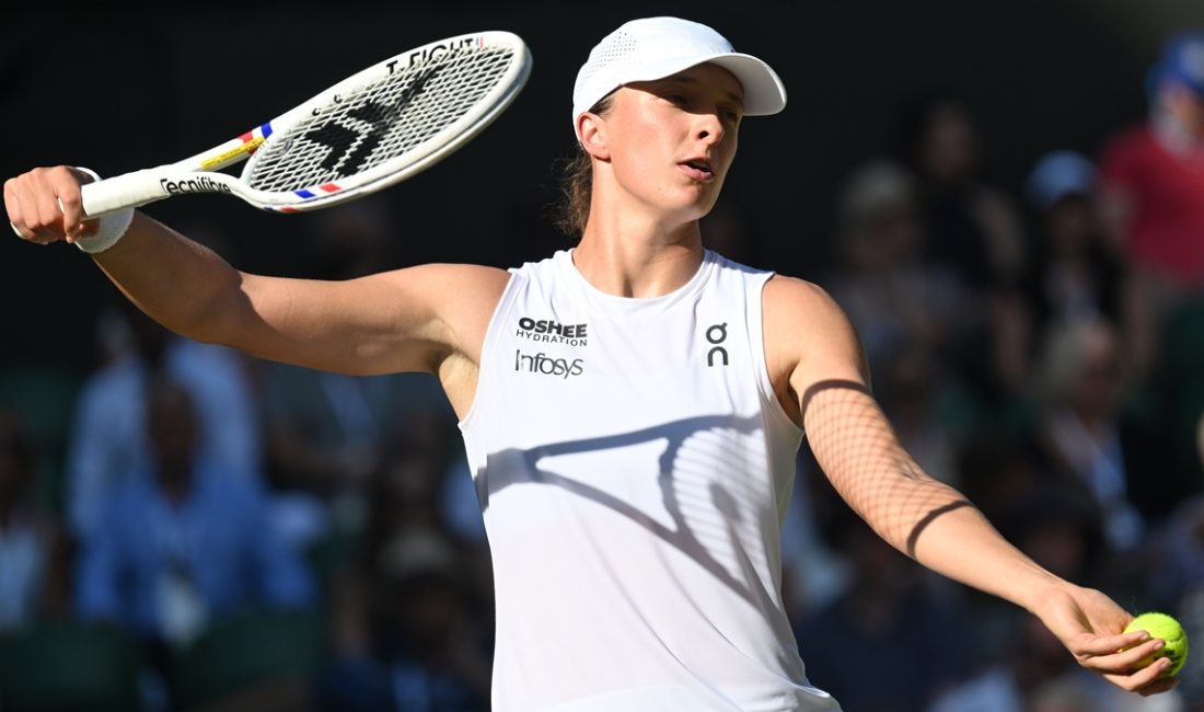 Dönemin üçüncü grand slam tenis turnuvası Wimbledon'da Amanda Anisimova ve