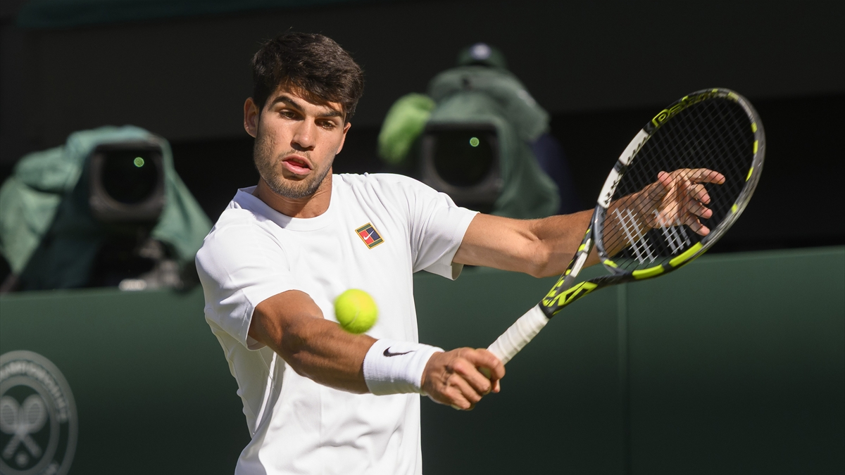 Dönemin üçüncü grand slam tenis turnuvası Wimbledon'da Carlos Alcaraz ve