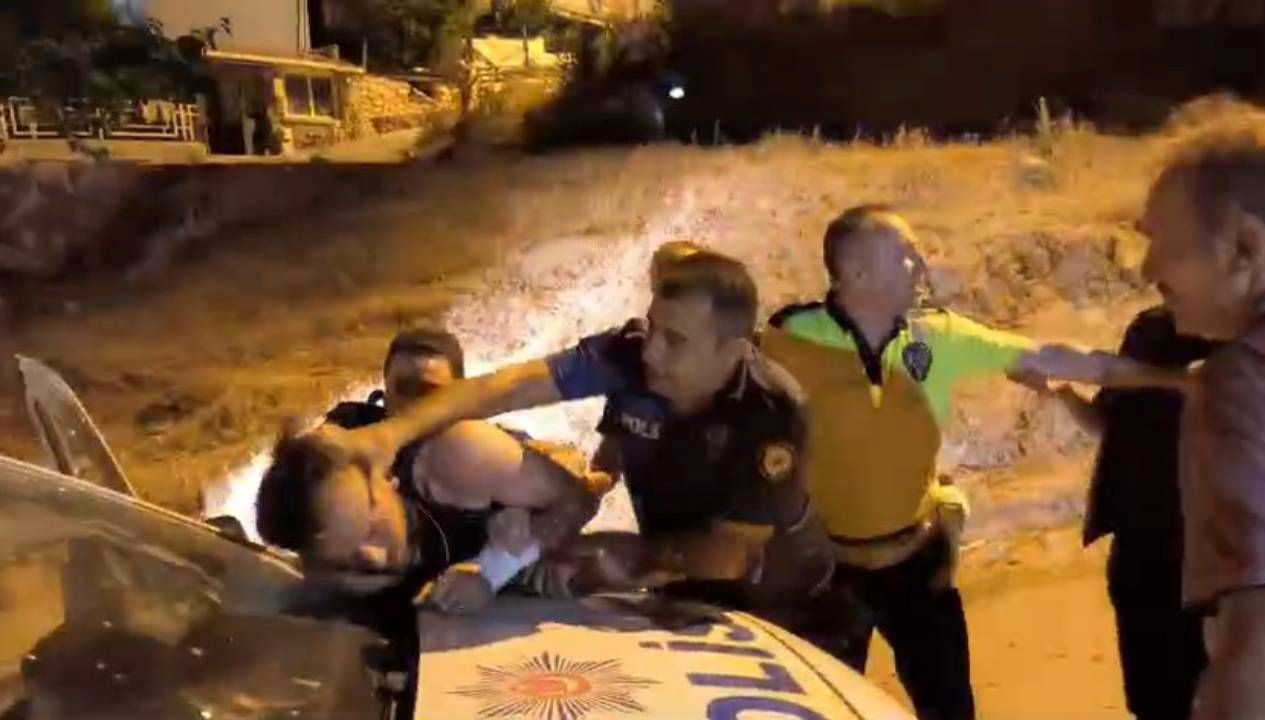 Bursa Orhaneli'nde alevlerin tekrar yükselmeye başladığı bölgede vatandaşların şikayeti üzerine