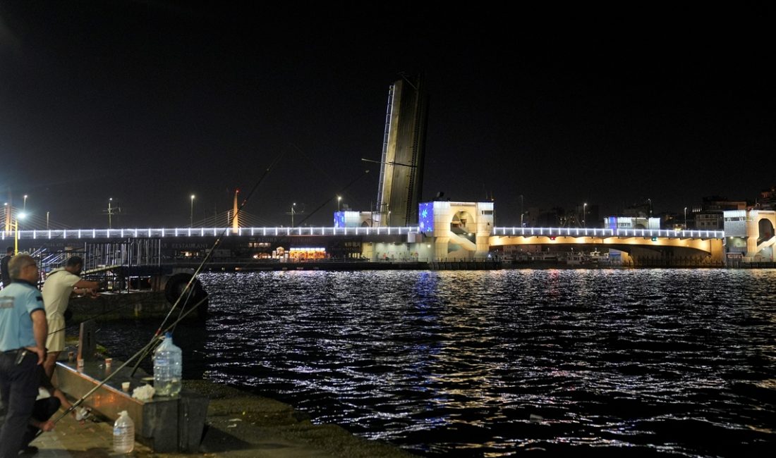 Yeni Galata Köprüsü, bakım tamir çalışmaları nedeniyle süreksiz olarak araç
