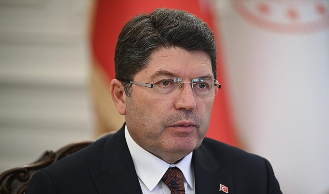 Adalet Bakanı Yılmaz Tunç, hukuk fakültelerine girişte kontenjanın azaltılması ve