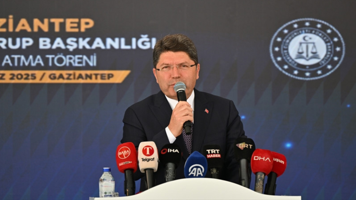 Adalet Bakanı Yılmaz Tunç, terör örgütü PKK'nın silah bırakmasına ait,