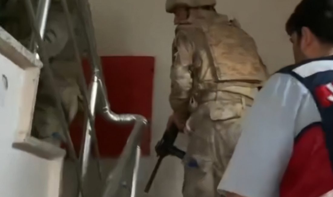İçişleri Bakanı Ali Yerlikaya, 29 vilayette FETÖ’ye yönelik jandarma tarafından