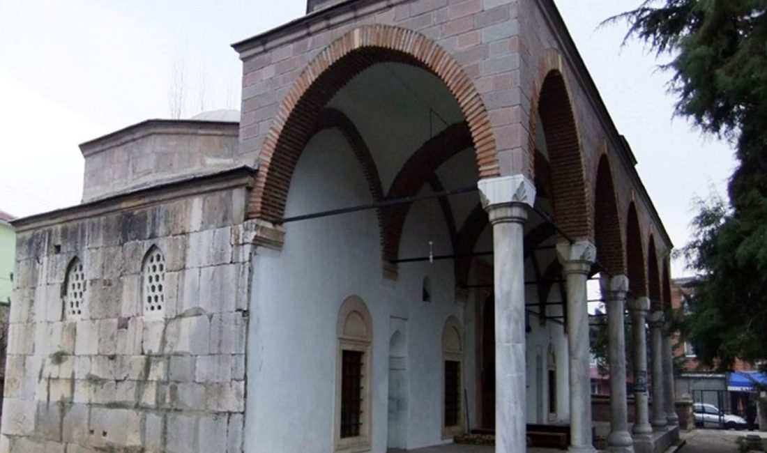 Samsun’un Vezirköprü ilçesinde 530 yıllık Tacettin İbrahim Paşa Camisi’nin onarımında