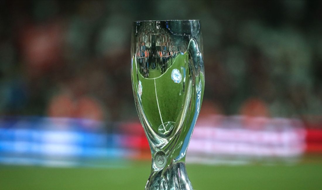 2024-2025 döneminin UEFA Şampiyonlar Ligi şampiyonu PSG ile UEFA Avrupa