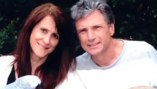 “American Idol” müsabakasının yapımcılarından Robin Kaye ve eşi Thomas Deluca,