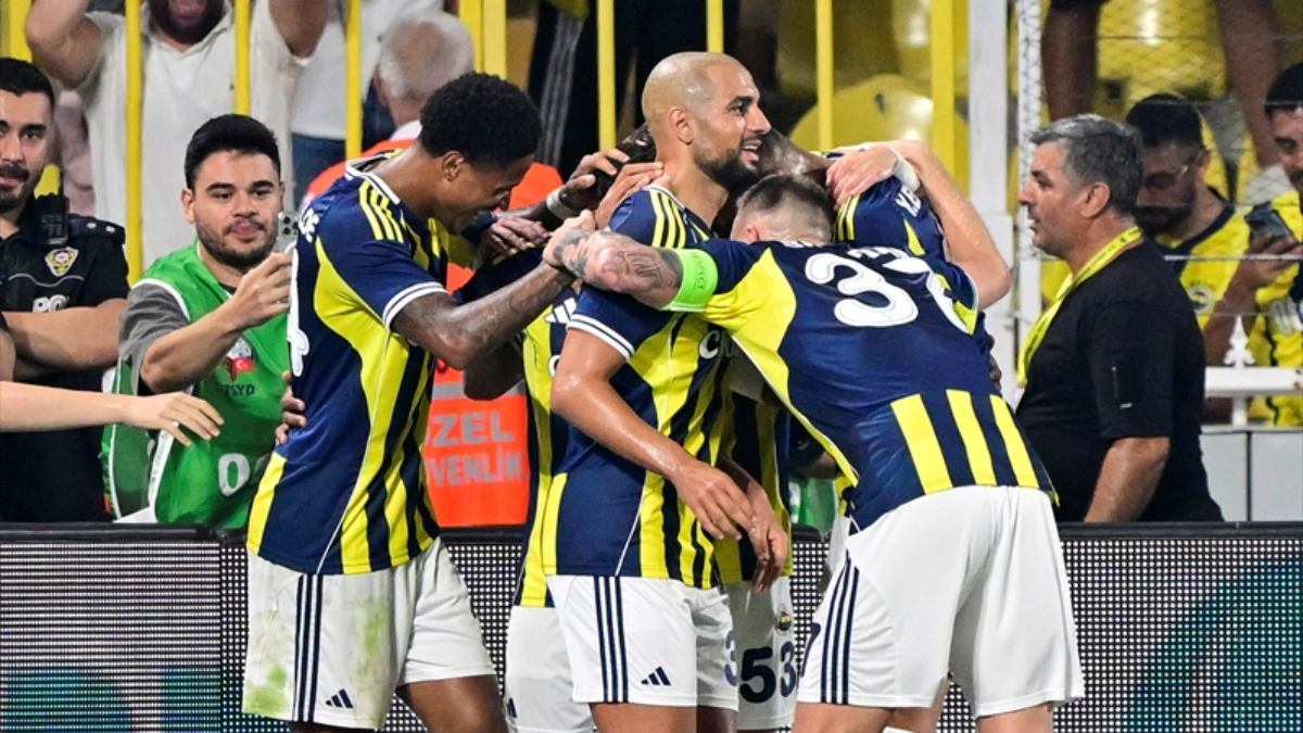 Fenerbahçe, Süper Lig'de yeni dönem öncesi 2'si resmi, 6'sı hazırlık