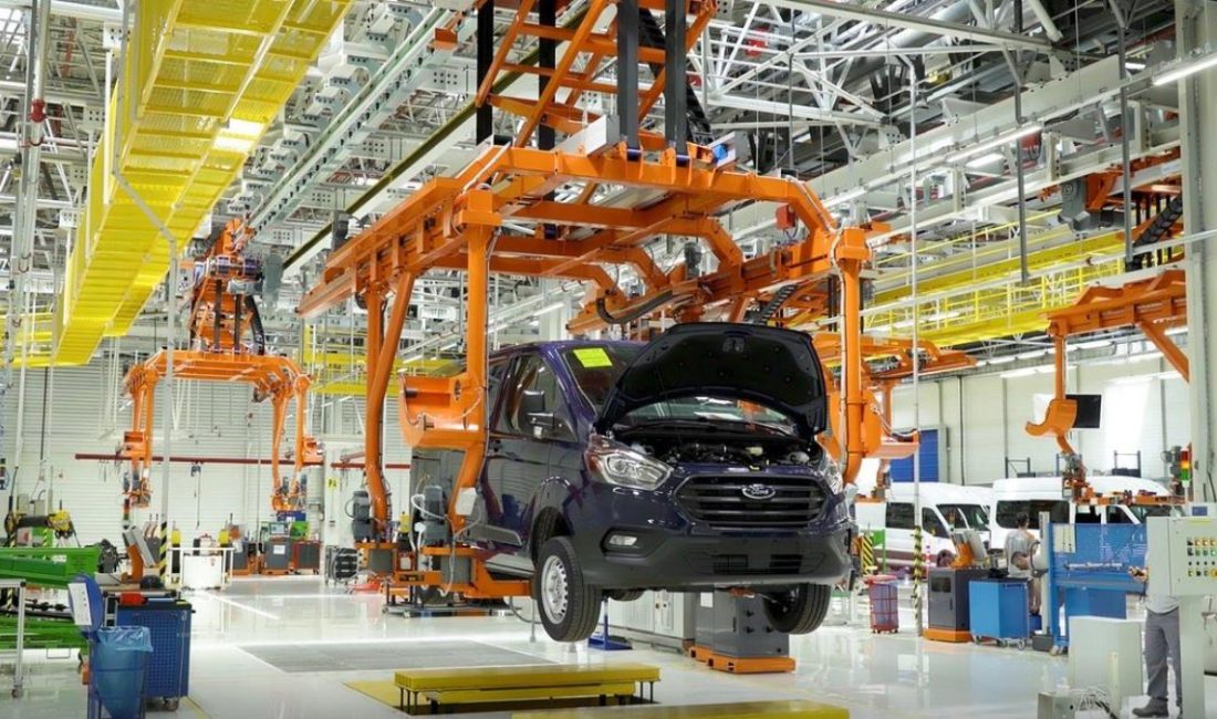 Dünyaca ünlü otomotiv devi, güvenlik sorunu nedeniyle yüz binlerce aracı