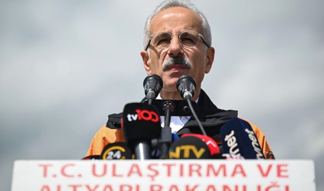 Ulaştırma ve Altyapı Bakanı Abdulkadir Uraloğlu, İzmir Yüksek Süratli Tren