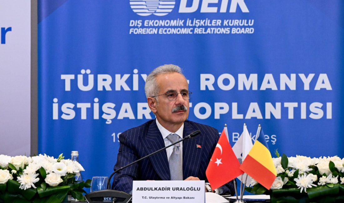 Ulaştırma ve Altyapı Bakanı Uraloğlu, Romanya'daki görüşmelerle ilgili olarak "İki