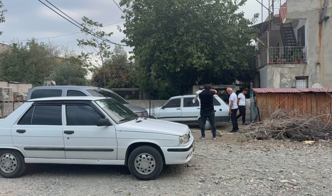 Kozan ilçesinde konutunun balkonundan elindeki pompalı tüfekle rastgele ateş açan