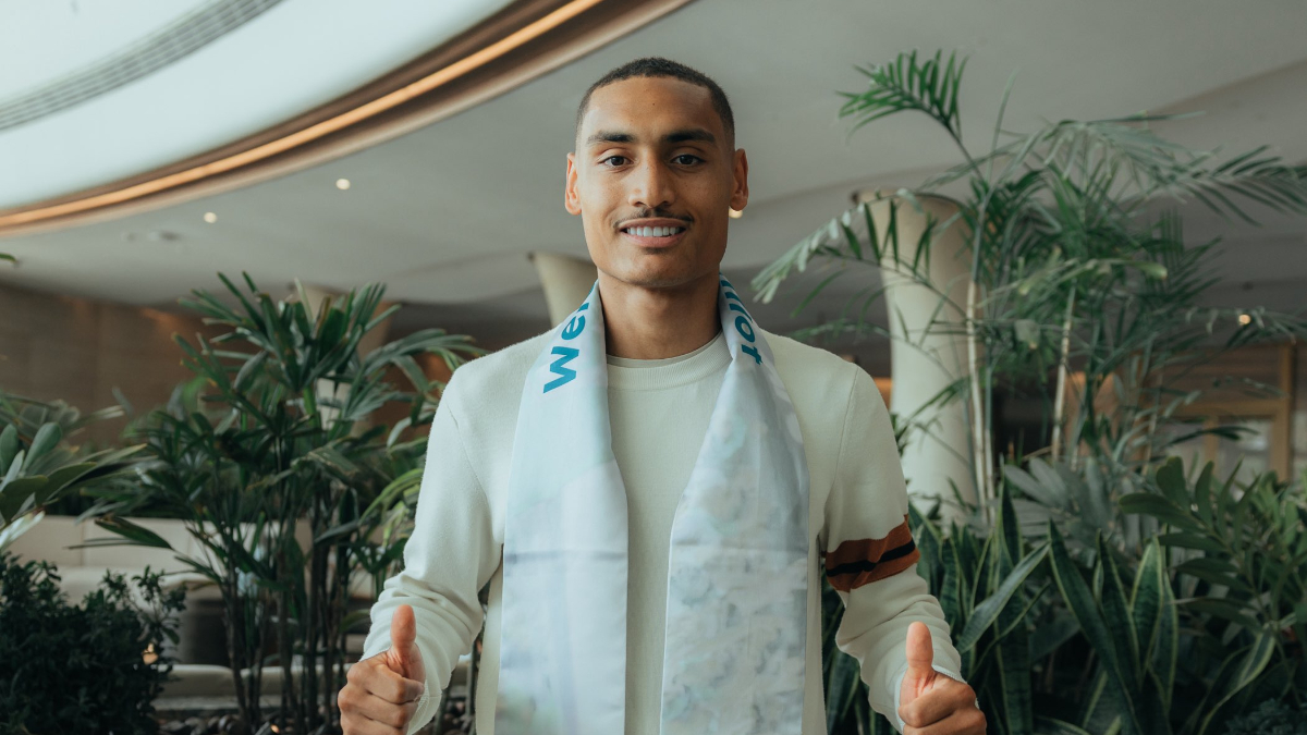 Al Ahli, Stuttgart forması giyen 23 yaşındaki futbolcu Enzo Millot