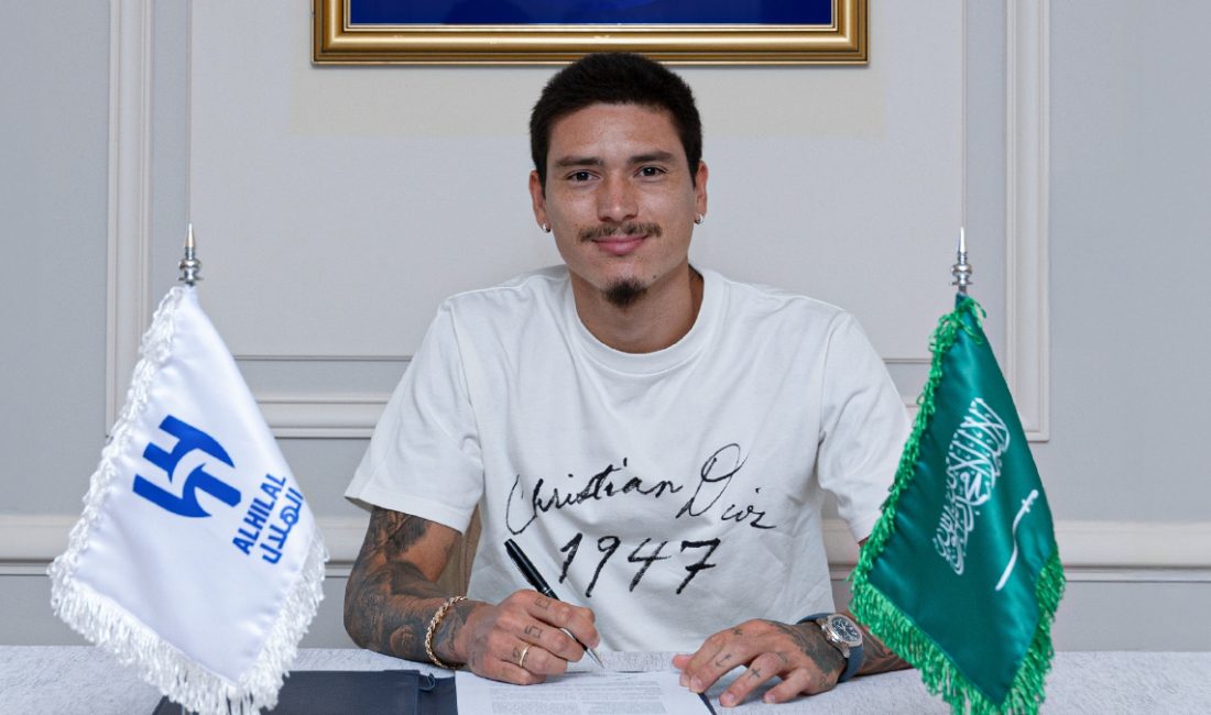 Suudi Arabistan Pro Ligi takımlarından Al Hilal, Liverpool'dan 26 yaşındaki