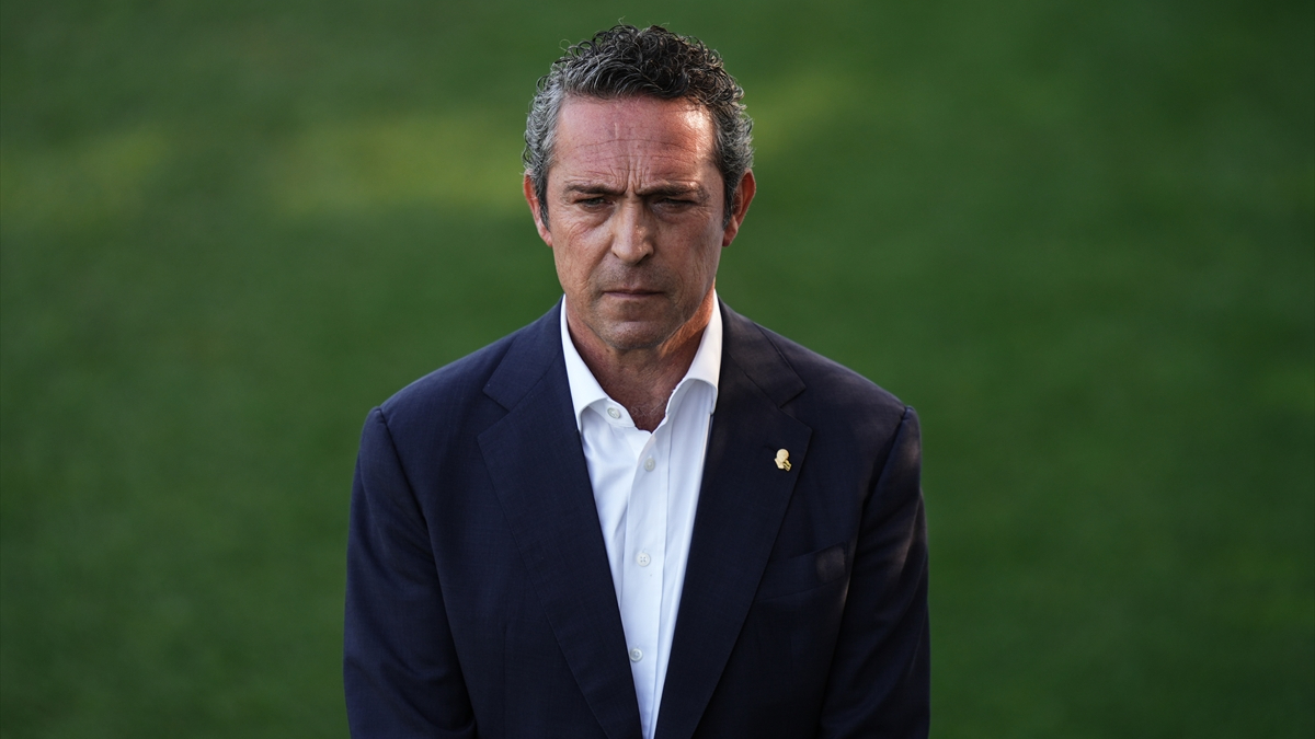 Fenerbahçe Başkanı Ali Koç, "2 kanat ve 1 orta saha