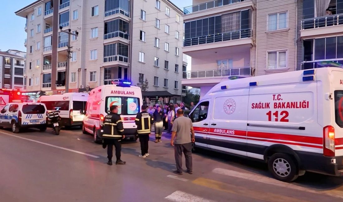 Tamir ettikleri asansörün halatının kopması sonucu kabin içinde 5'nci kattan