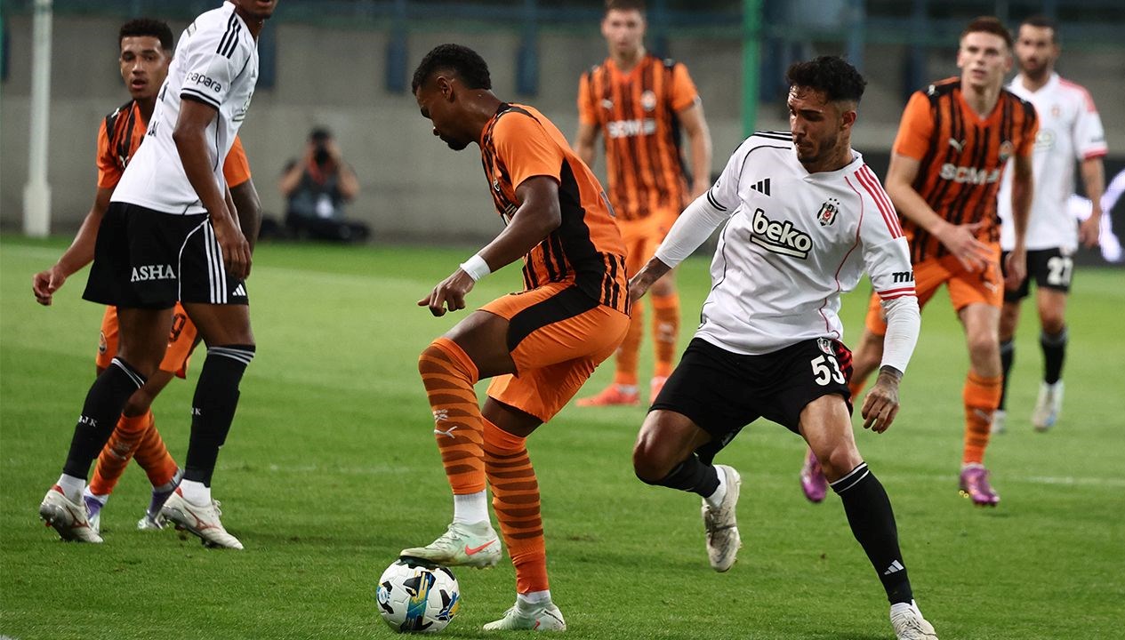 UEFA Avrupa Ligi'nde 2. eleme tipi rövanş maçları 8 maçla